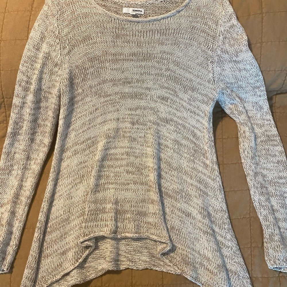 Sonoma Women's Light Gray Crew Neck Sweater